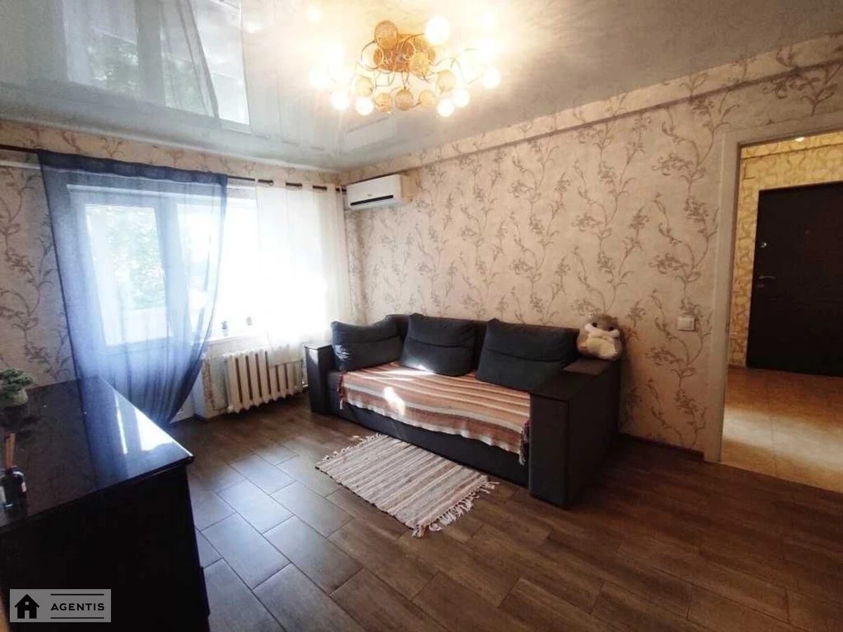 Apartment for rent. 2 rooms, 40 m², 5th floor/5 floors. 53, Vasylkivska 53, Kyiv. 