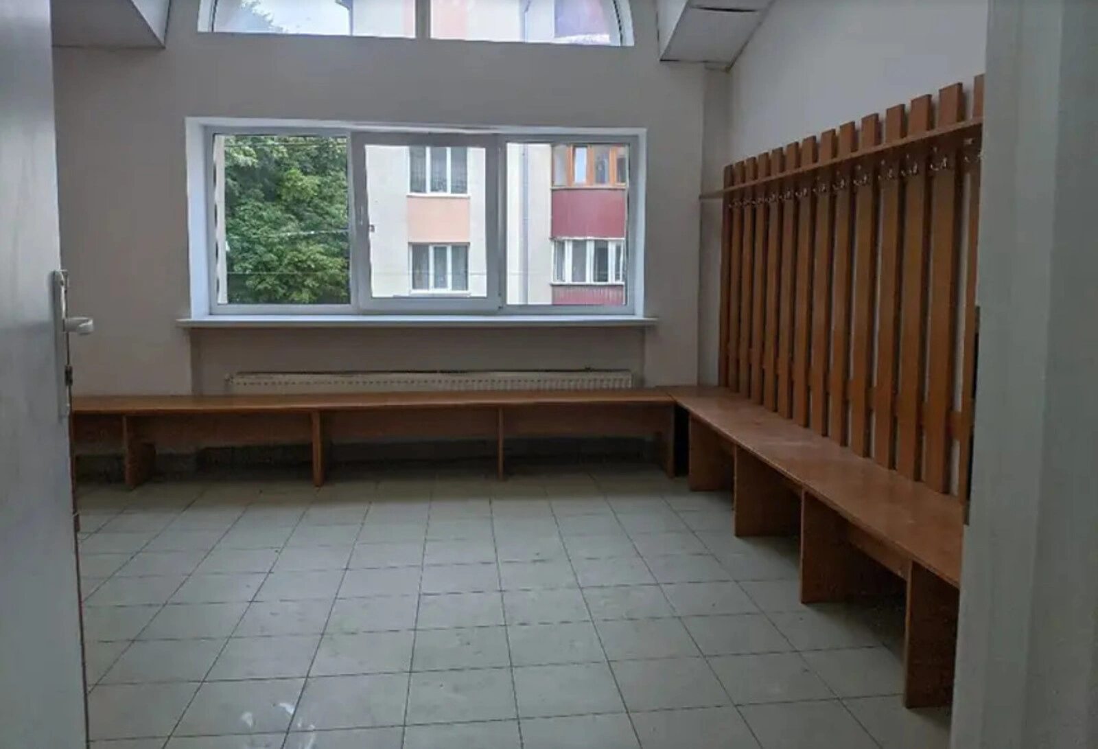 Real estate for sale for commercial purposes 140 m², 2nd fl./3 floors. Центр, Ternopil. 