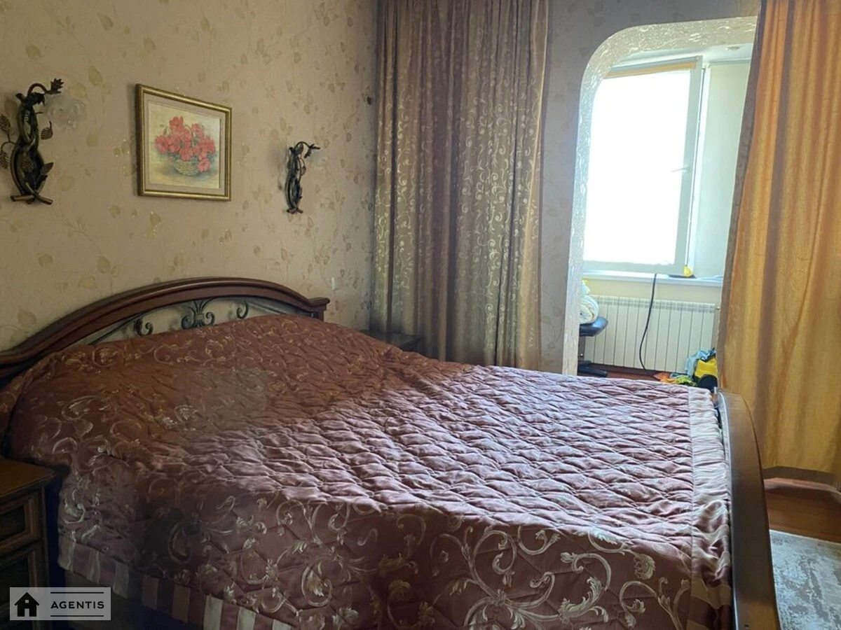 Здам квартиру. 3 rooms, 74 m², 12 floor/14 floors. 2, Микільсько-Слобідська 2, Київ. 