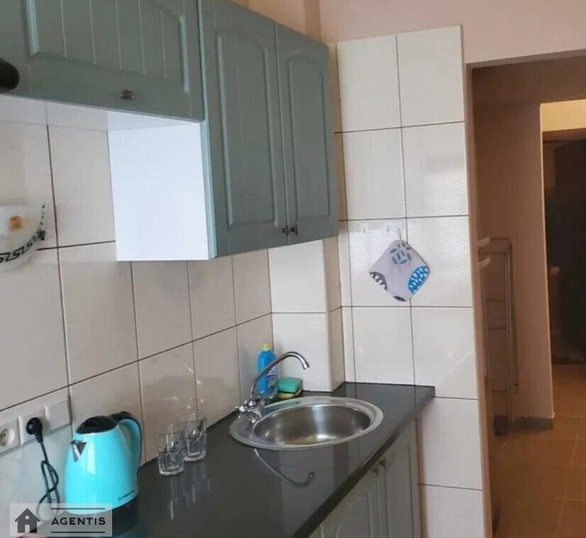 Apartment for rent. 1 room, 34 m², 4th floor/6 floors. 12, Saksaganskogo 12, Kyiv. 