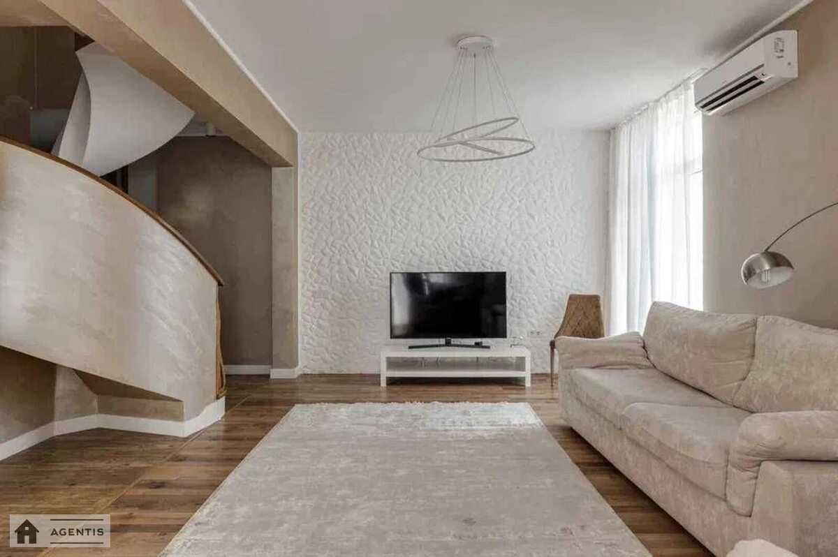 Apartment for rent. 3 rooms, 125 m², 8th floor/9 floors. Regeneratorna 4, Kyiv. 