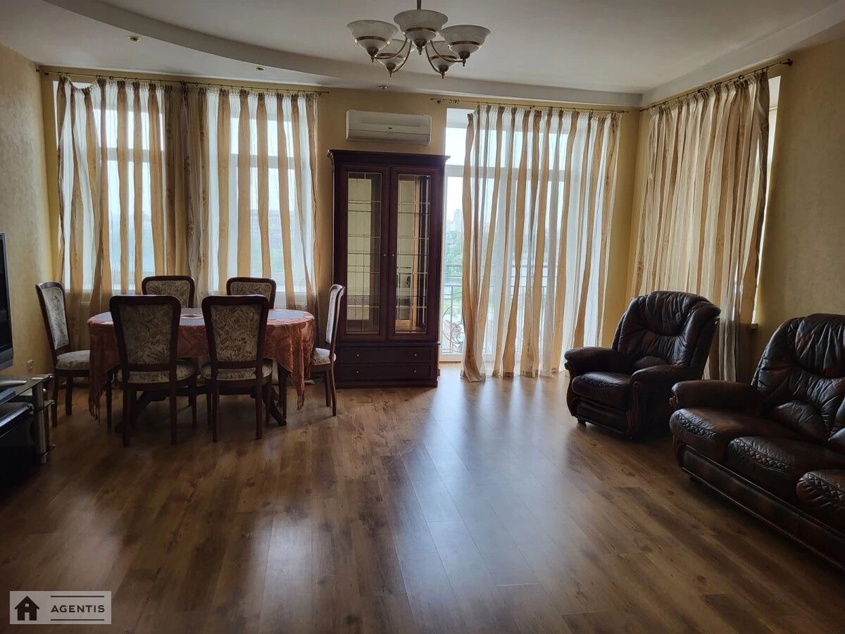 Apartment for rent. 4 rooms, 145 m², 8th floor/10 floors. 70, Pochaynynska 70, Kyiv. 