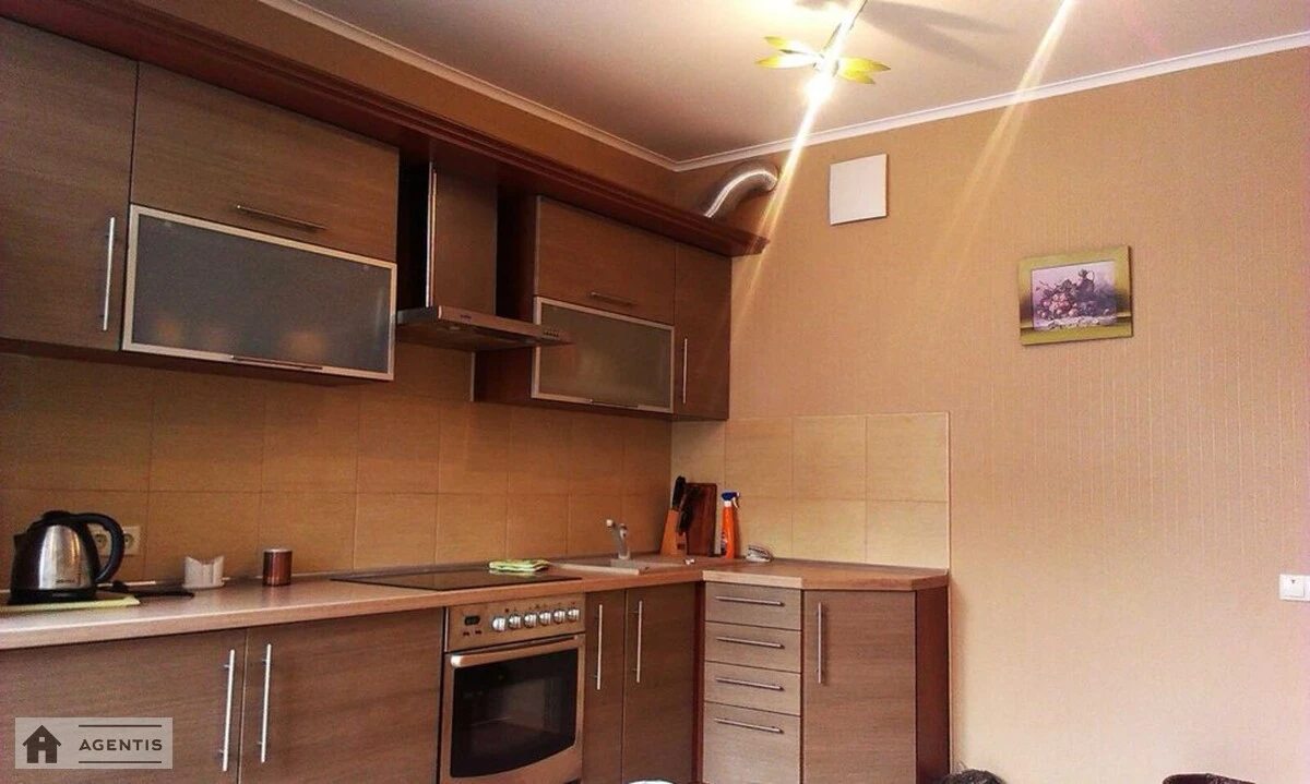 Apartment for rent. 1 room, 54 m², 4th floor/32 floors. 9, Hryshka , Kyiv. 