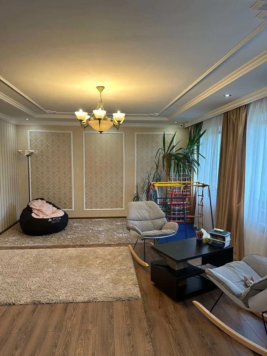 Продаж будинку. 187 m², 2 floors. Фортечний (кіровський), Кропивницький. 