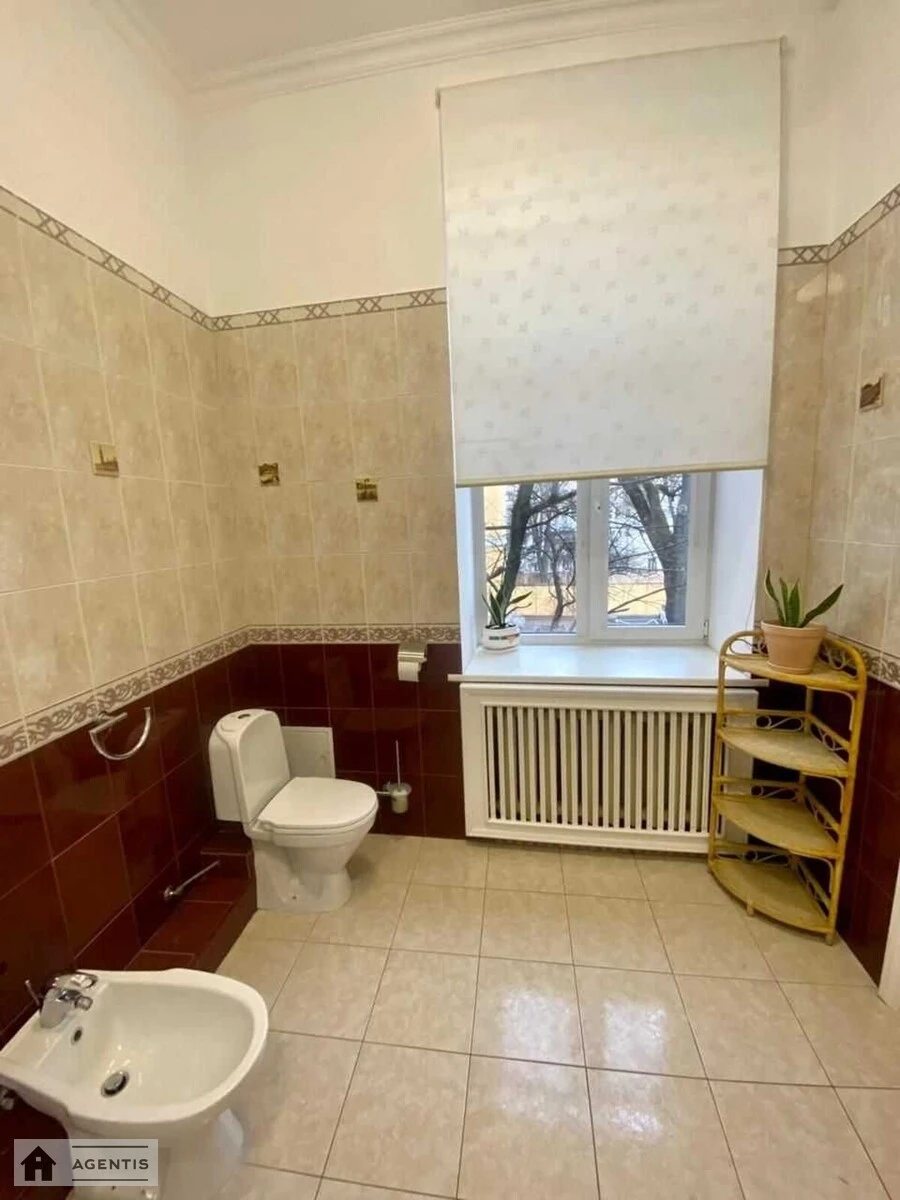Здам квартиру. 5 rooms, 250 m², 3rd floor/6 floors. Ярославів Вал, Київ. 