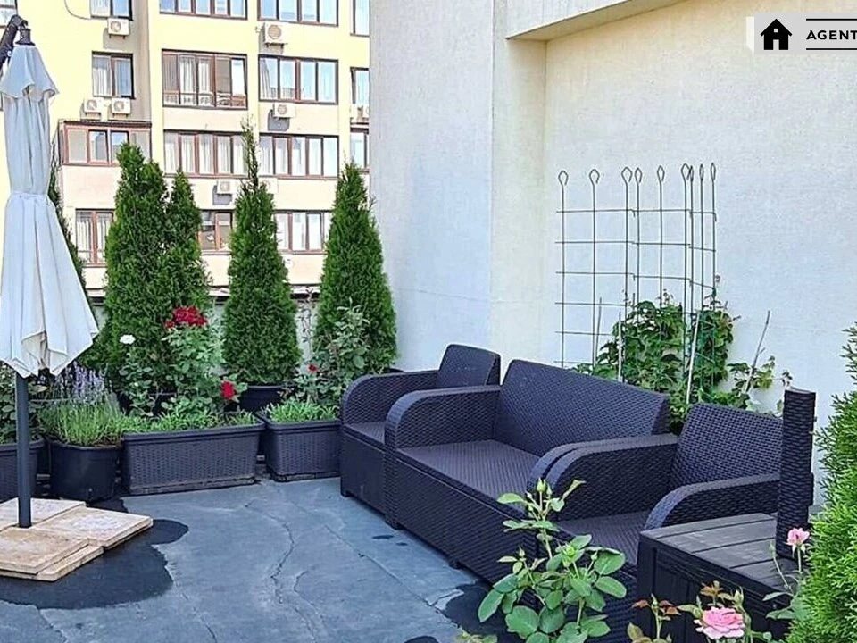 Apartment for rent. 2 rooms, 77 m², 18 floor/22 floors. 10, Samiyla Kishky vul. Marshala Konyeva, Kyiv. 