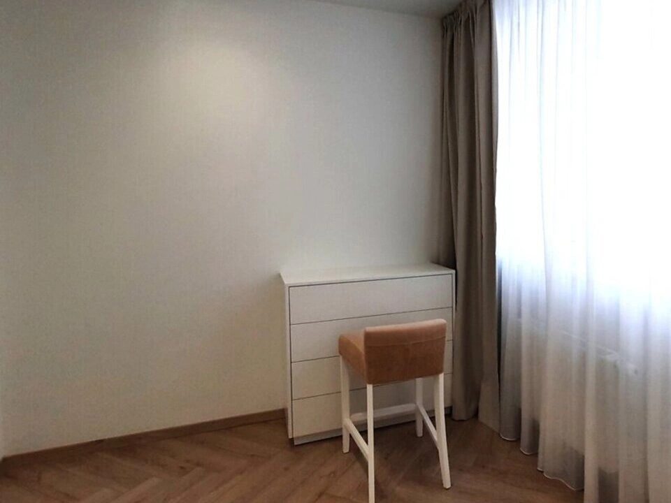 Здам квартиру. 2 rooms, 77 m², 18 floor/22 floors. 10, Самійла Кішки вул. (Маршала Конєва), Київ. 