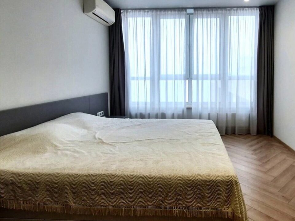 Здам квартиру. 2 rooms, 77 m², 18 floor/22 floors. 10, Самійла Кішки вул. (Маршала Конєва), Київ. 