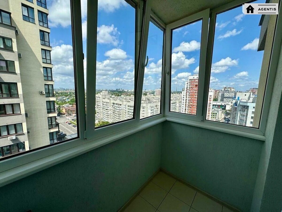 Сдам квартиру. 2 rooms, 73 m², 16 floor/22 floors. 10, Самійла Кішки вул. (Маршала Конєва), Киев. 