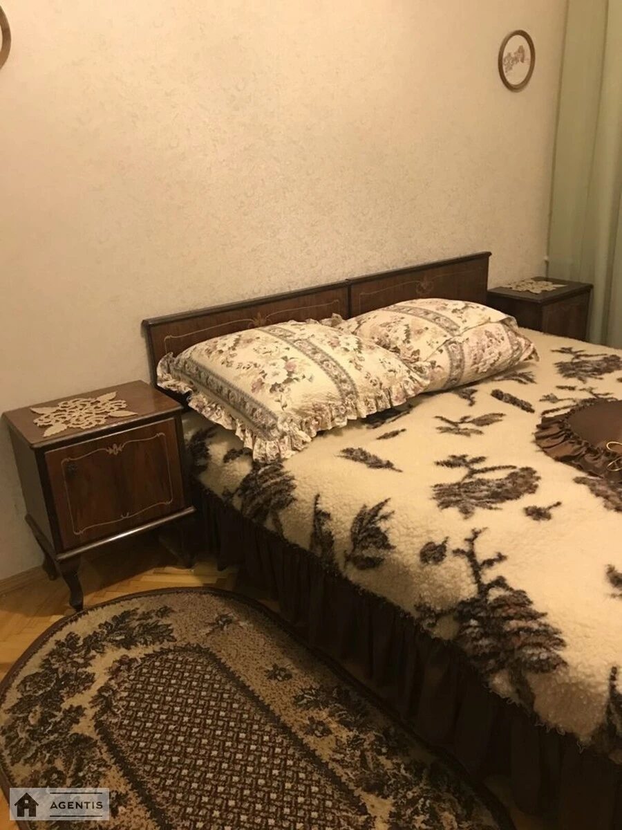 Здам квартиру. 2 rooms, 56 m², 1st floor/4 floors. Деснянський район, Київ. 