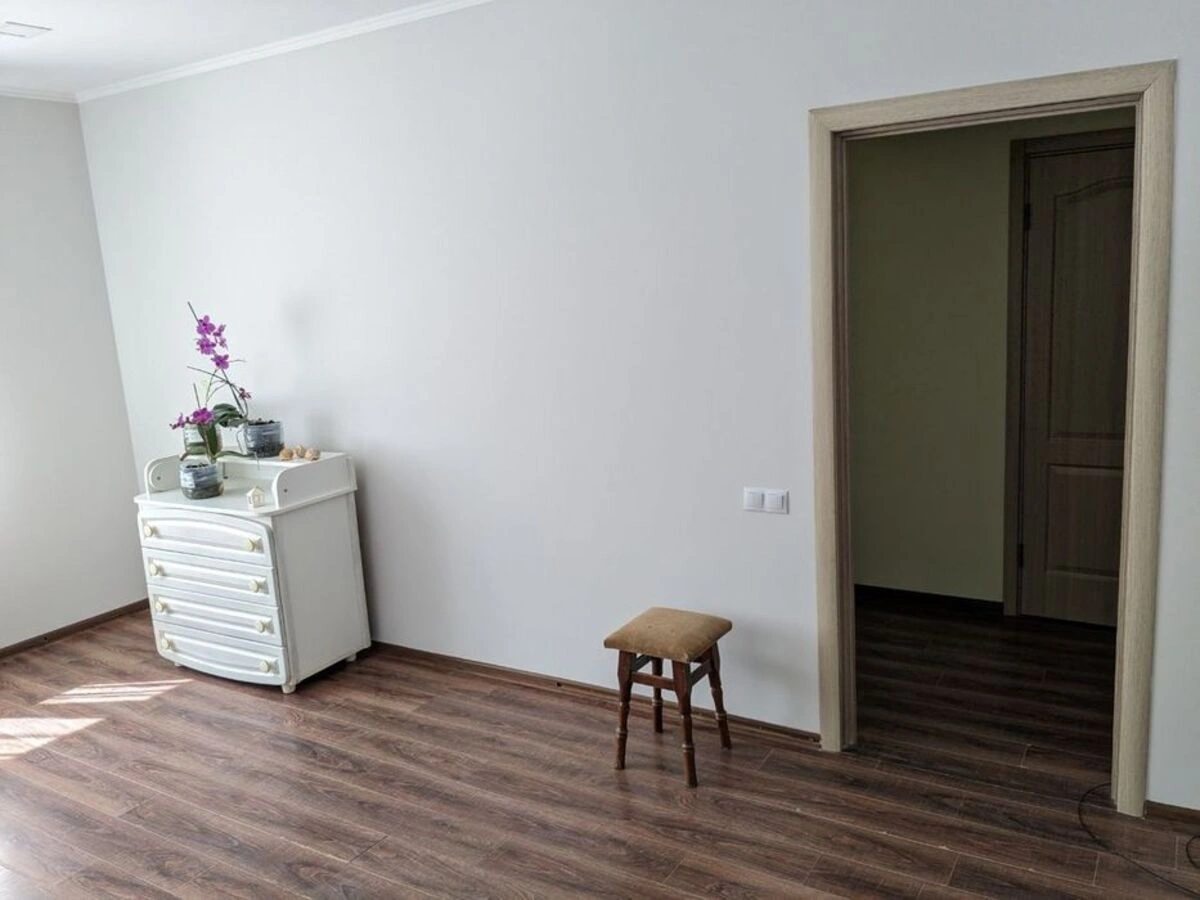 Продаж квартири. 1 room, 53 m², 2nd floor/12 floors. 25, Боголюбова , Софіївська Борщагівка. 