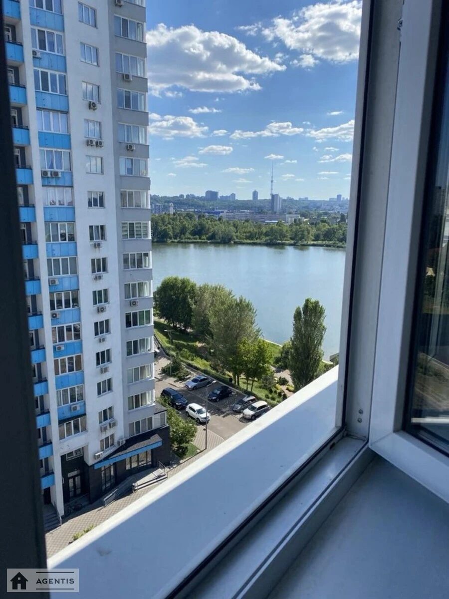 Сдам квартиру. 2 rooms, 64 m², 10th floor/26 floors. 1, Оболонский 1, Киев. 