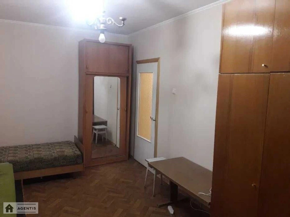 Сдам квартиру. 2 rooms, 51 m², 4th floor/16 floors. Полесская, Киев. 