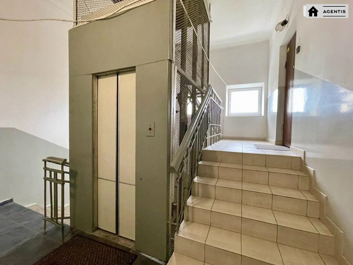 Apartment for rent. 3 rooms, 120 m², 8th floor/8 floors. 4, Antonovycha vul. Horkoho, Kyiv. 