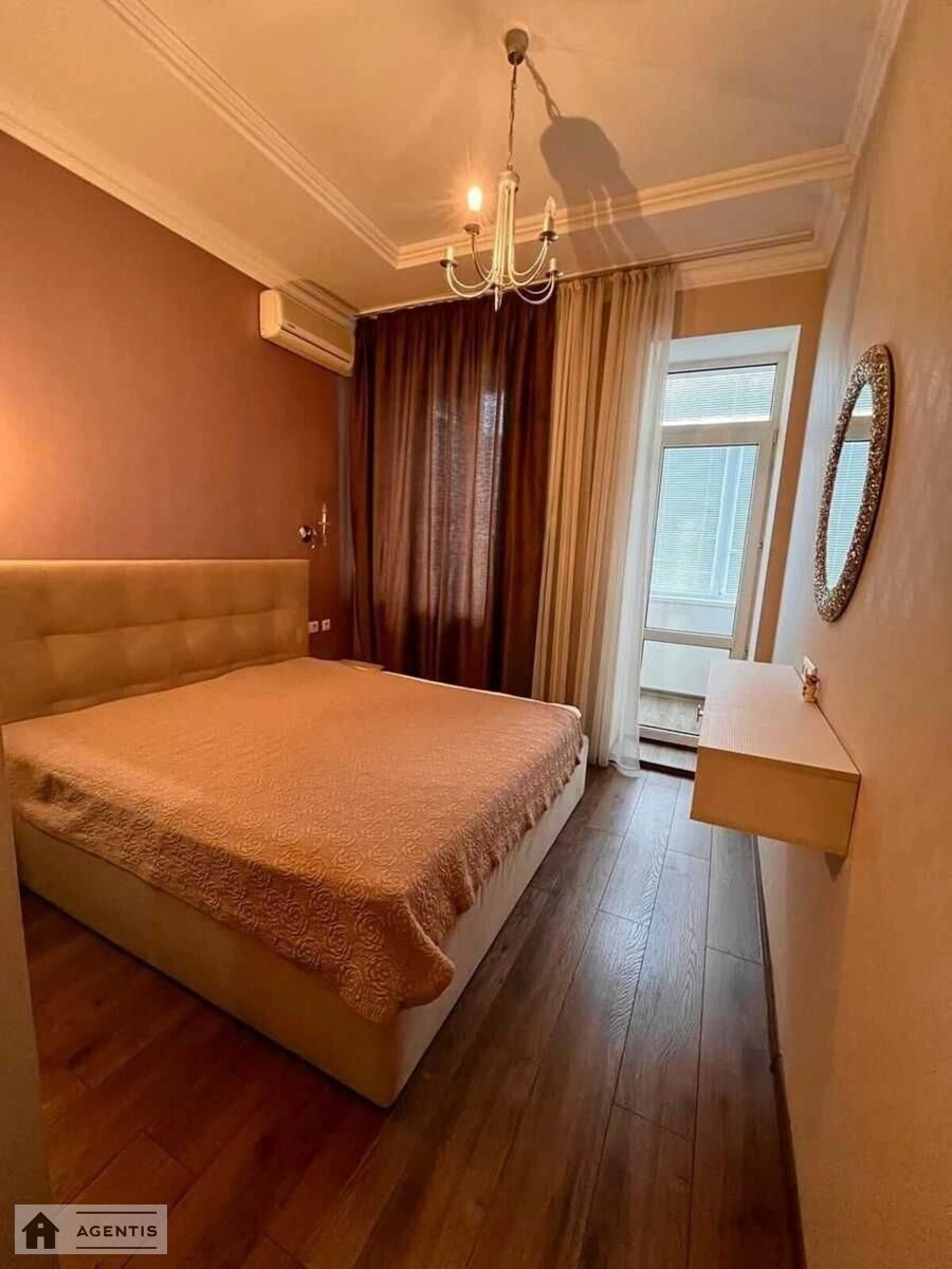 Apartment for rent. 4 rooms, 110 m², 4th floor/5 floors. 67, Olesya Honchara vul., Kyiv. 