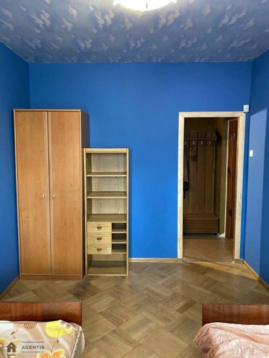 Apartment for rent. 2 rooms, 60 m², 7th floor/9 floors. Darnytskyy rayon, Kyiv. 