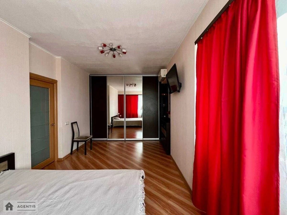 Apartment for rent. 3 rooms, 120 m², 17 floor/26 floors. 131, Beresteyskyy prosp. Peremohy, Kyiv. 