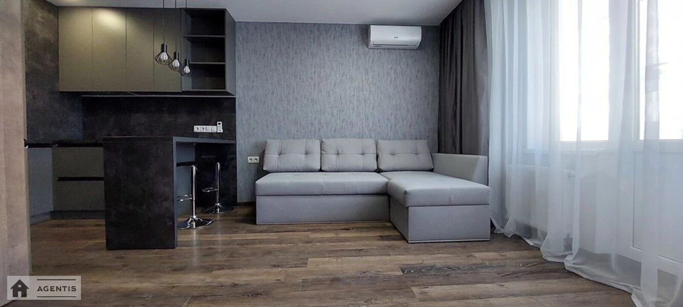 Apartment for rent. 1 room, 41 m², 16 floor/25 floors. 26, Prymiska , Novoselky. 