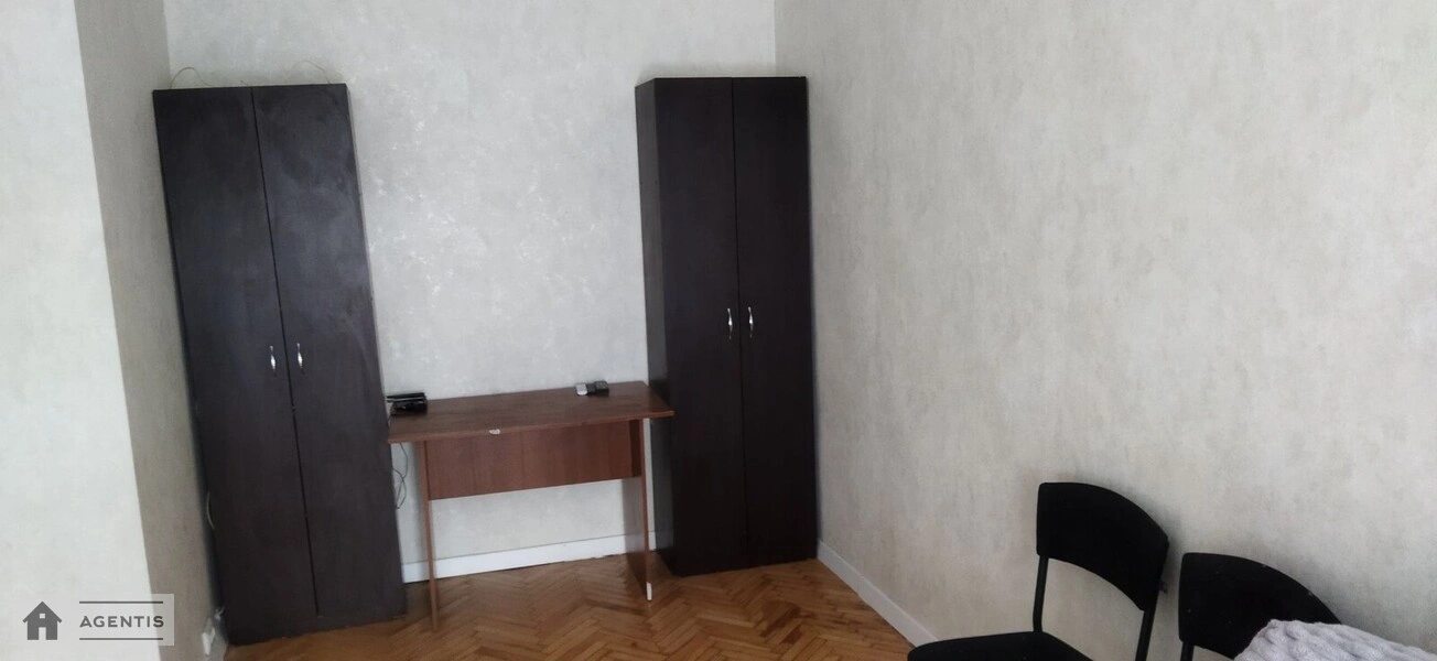 Apartment for rent. 1 room, 32 m², 2nd floor/5 floors. Svyatoshynskyy rayon, Kyiv. 