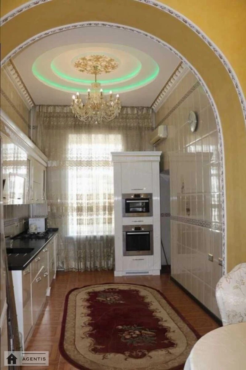 Здам квартиру. 4 rooms, 105 m², 2nd floor/4 floors. 29, Шота Руставелі вул., Київ. 