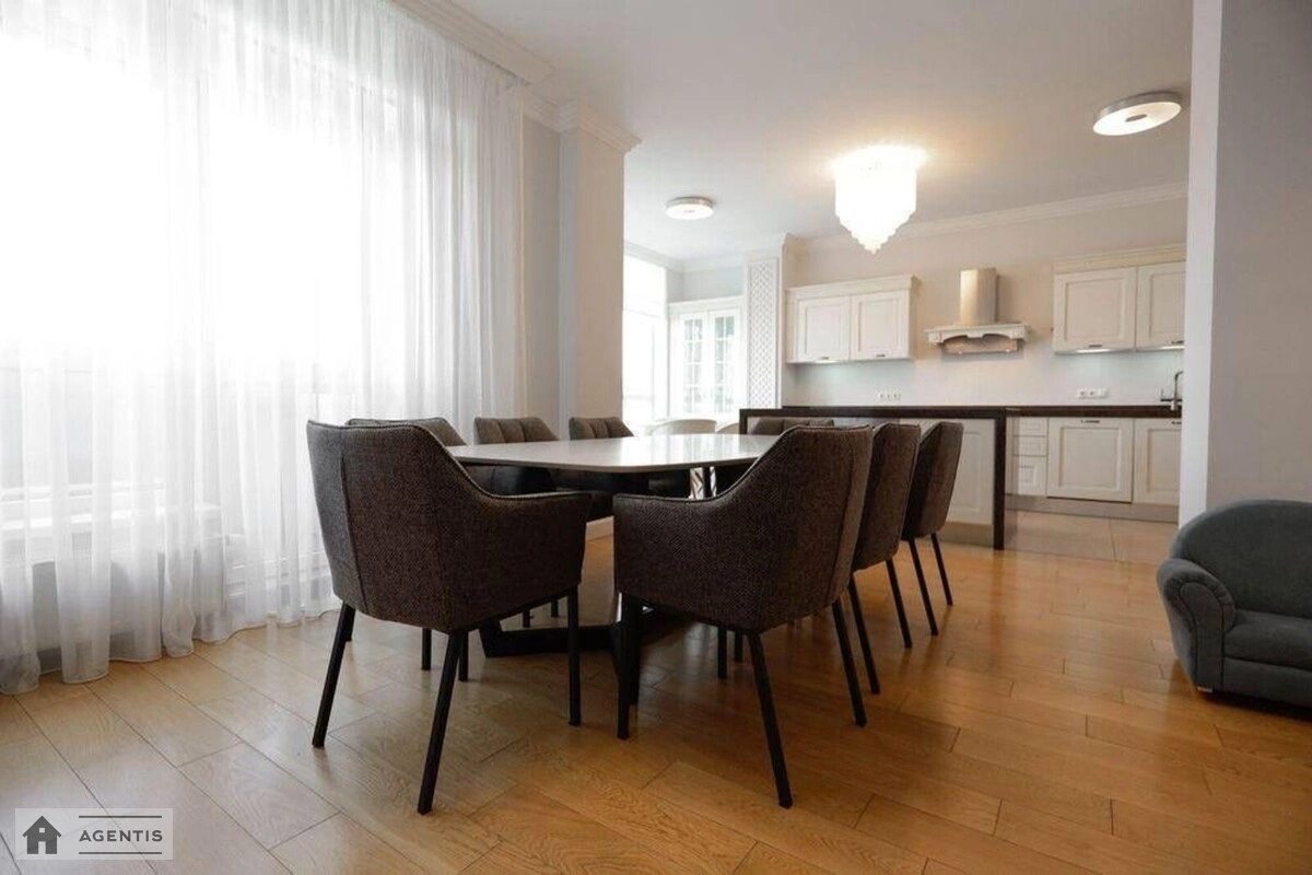 Apartment for rent 3 rooms, 150 m², 11th fl./17 floors. Andriya Verkhohlyada vul. Mykhayla Drahomirova, Kyiv. 