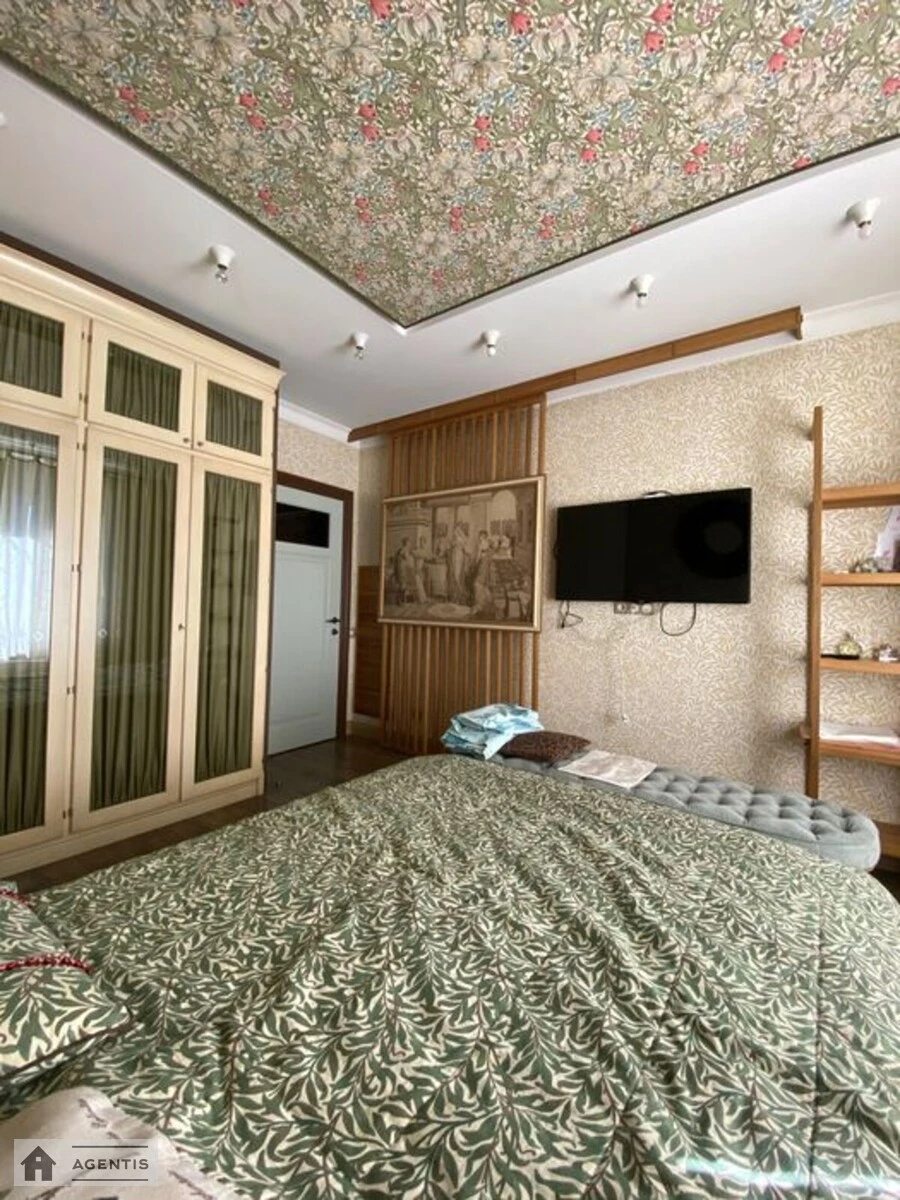 Здам квартиру. 2 rooms, 69 m², 2nd floor/6 floors. Сергія Данченка вул., Київ. 