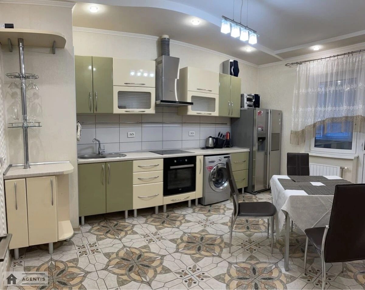 Apartment for rent. 1 room, 54 m², 3rd floor/26 floors. 1, Gradynska 1, Kyiv. 