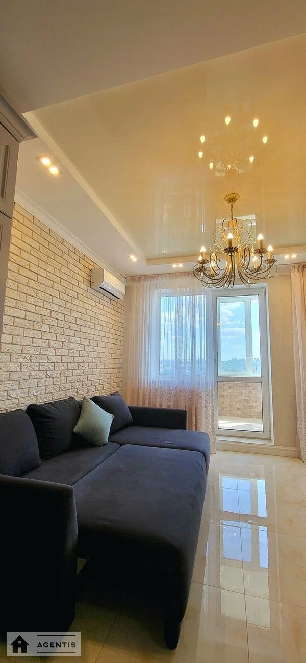 Apartment for rent. 2 rooms, 50 m², 15 floor/25 floors. 1, Obolonskiy 1, Kyiv. 