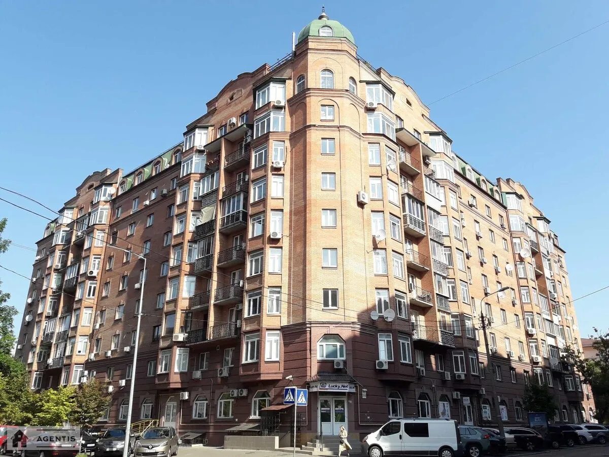Сдам квартиру. 1 room, 51 m², 3rd floor/9 floors. 29, Введенская 29, Киев. 