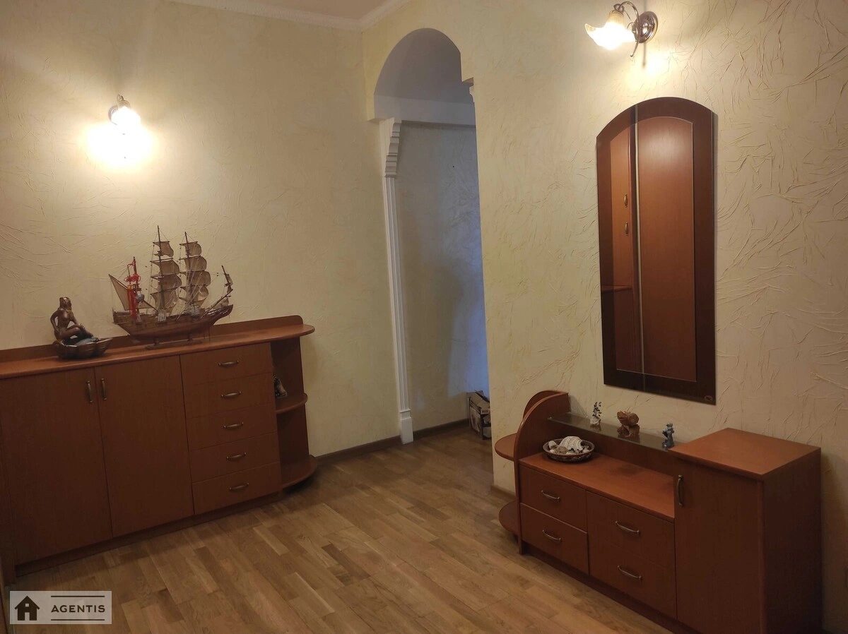 Apartment for rent. 3 rooms, 126 m², 5th floor/15 floors. 36, Bulvarno-Kudryavska vul. Vorovskoho, Kyiv. 