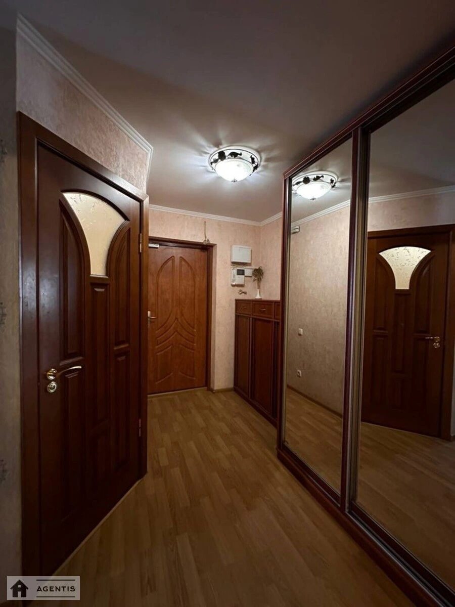 Сдам квартиру. 3 rooms, 90 m², 21 floor/24 floors. Дарницкий район, Киев. 