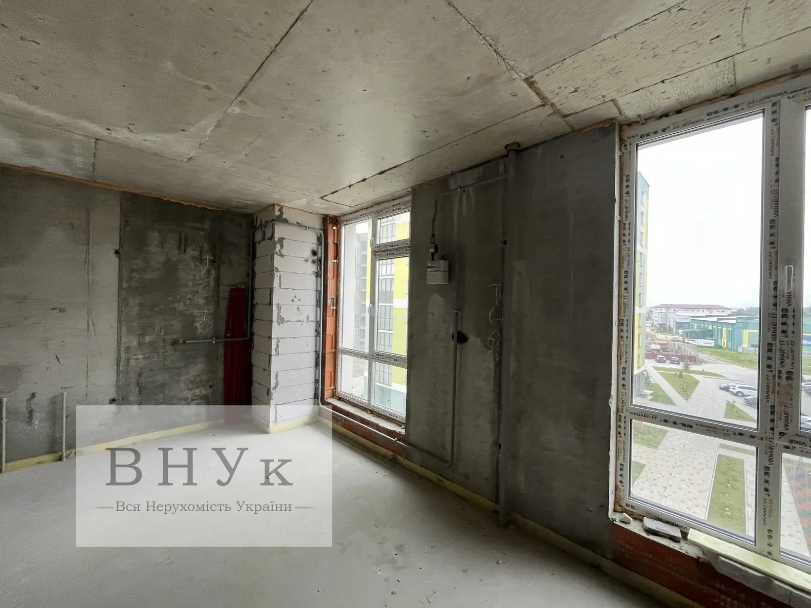 Apartments for sale. 3 rooms, 85 m², 4th floor/10 floors. Mykulynetska vul., Ternopil. 