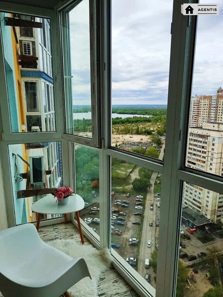Apartment for rent. 1 room, 40 m², 25 floor/27 floors. 2, Vyshnyakivska 2, Kyiv. 