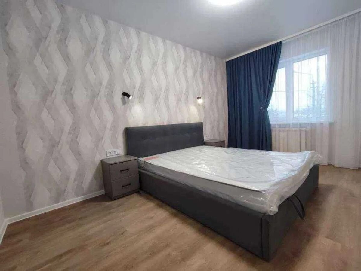 Apartment for rent. 2 rooms, 47 m², 5th floor/6 floors. 15, Ivana Mykolaychuka vul. Serafymovycha, Kyiv. 