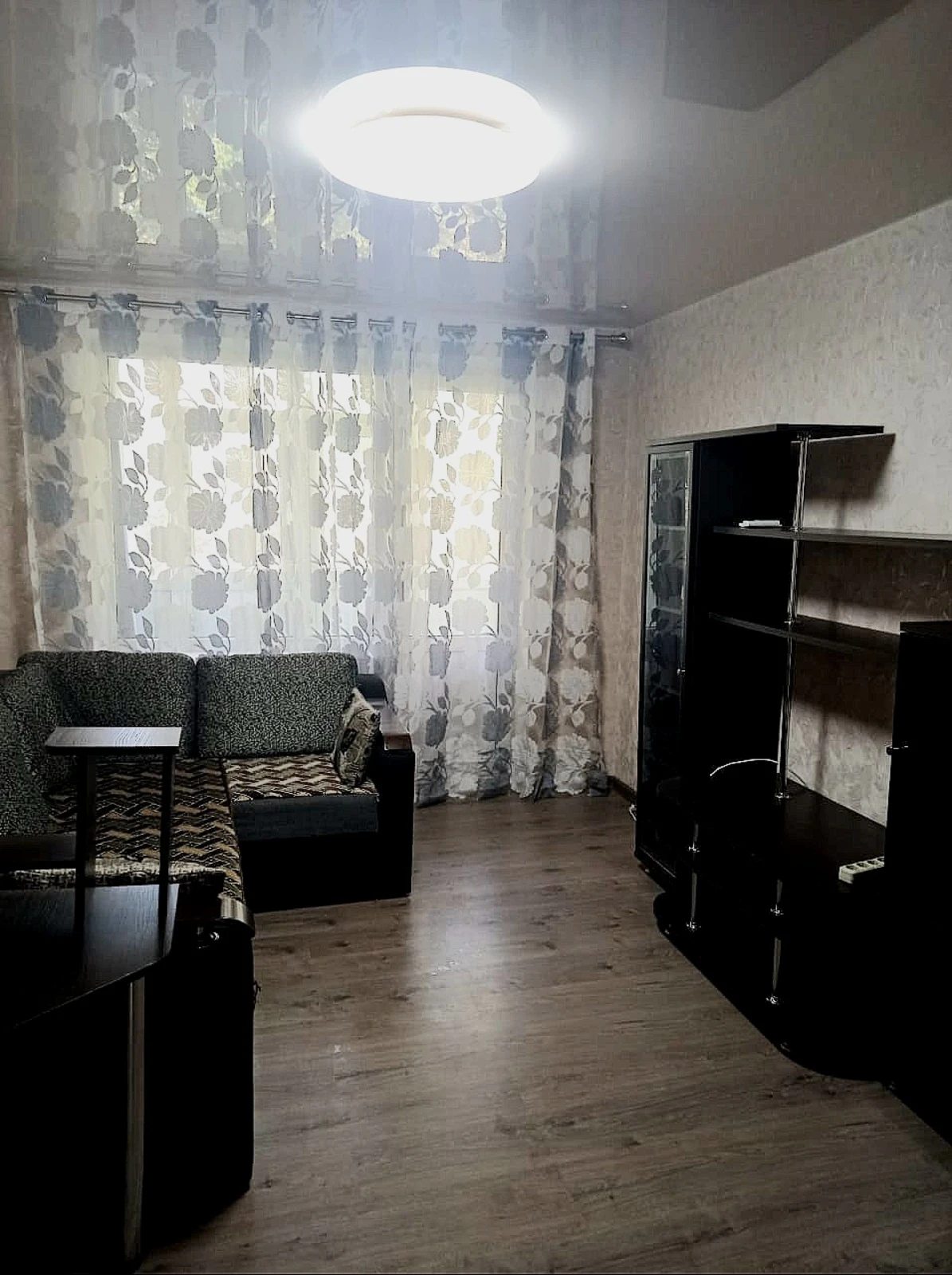 Apartments for sale 2 rooms, 45 m², 5th fl./5 floors. Yanovskoho , Kropyvnytskyy. 