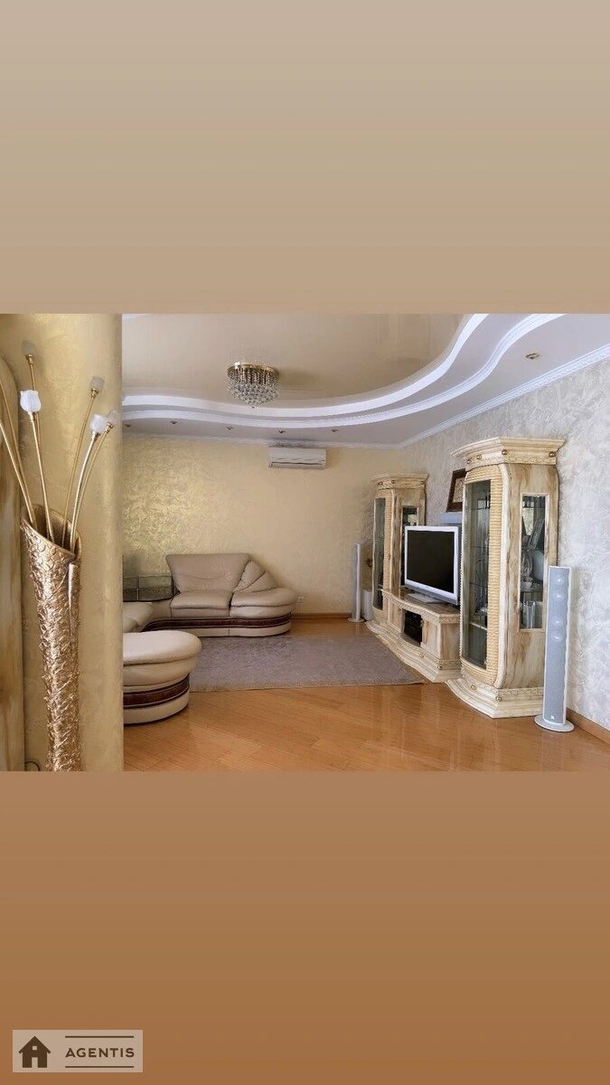 Apartment for rent. 3 rooms, 150 m², 18 floor/25 floors. Dniprovska embankment, Kyiv. 