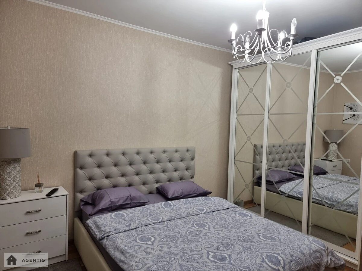 Apartment for rent. 2 rooms, 45 m², 7th floor/16 floors. Darnytskyy rayon, Kyiv. 