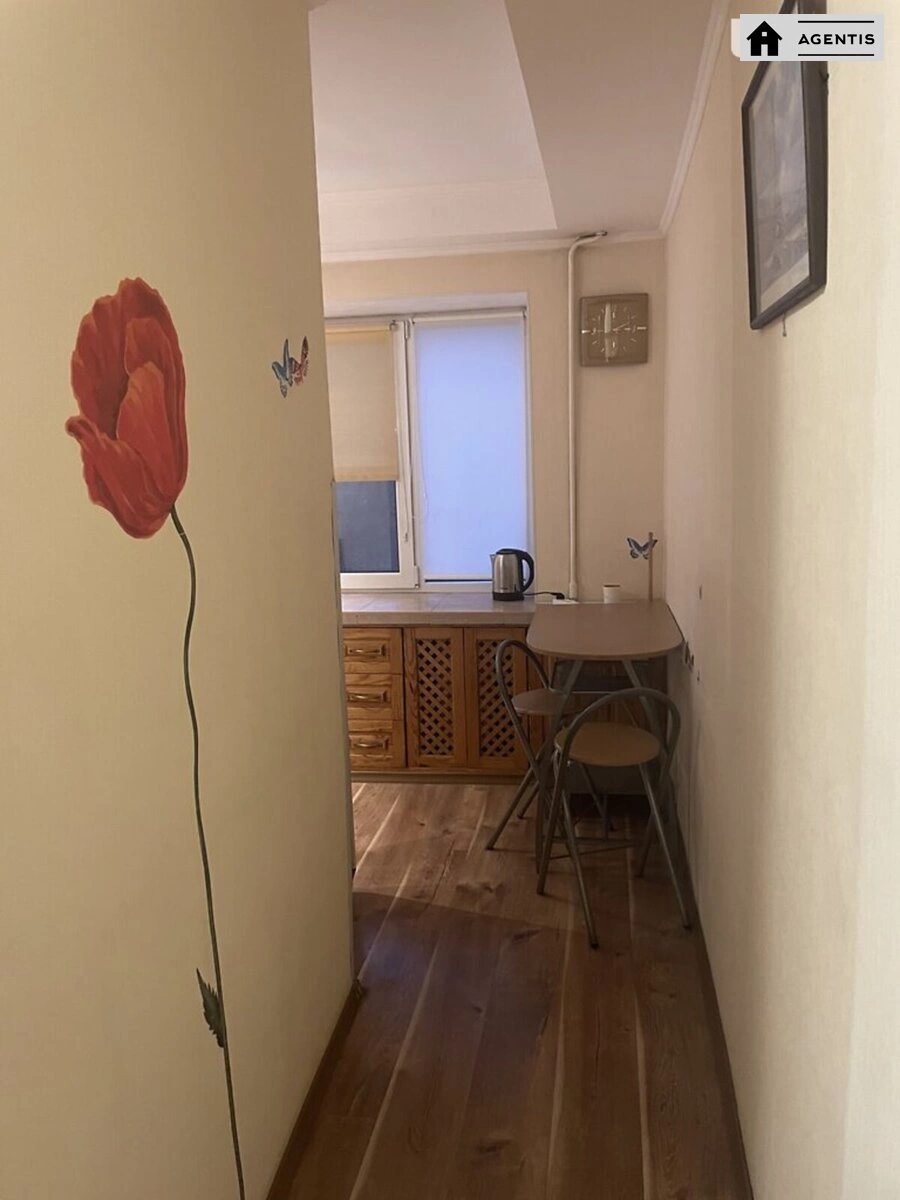 Сдам квартиру. 1 room, 33 m², 4th floor/9 floors. 34, Братиславская 34, Киев. 