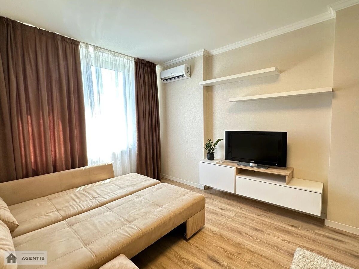 Apartment for rent. 1 room, 41 m², 9th floor/25 floors. 2, Feodosiyska 2, Kyiv. 