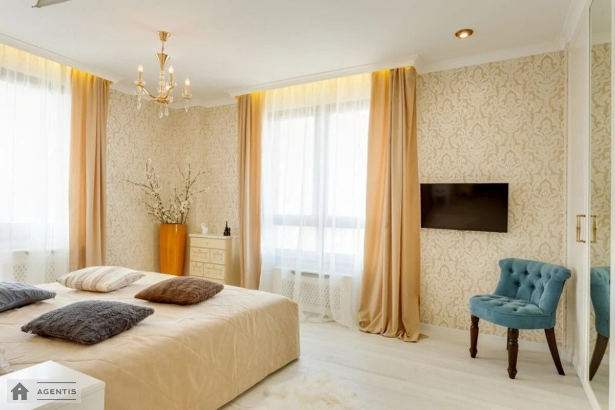 Apartment for rent. 4 rooms, 120 m², 20 floor/23 floors. 60, Golosiyivskiy 60, Kyiv. 