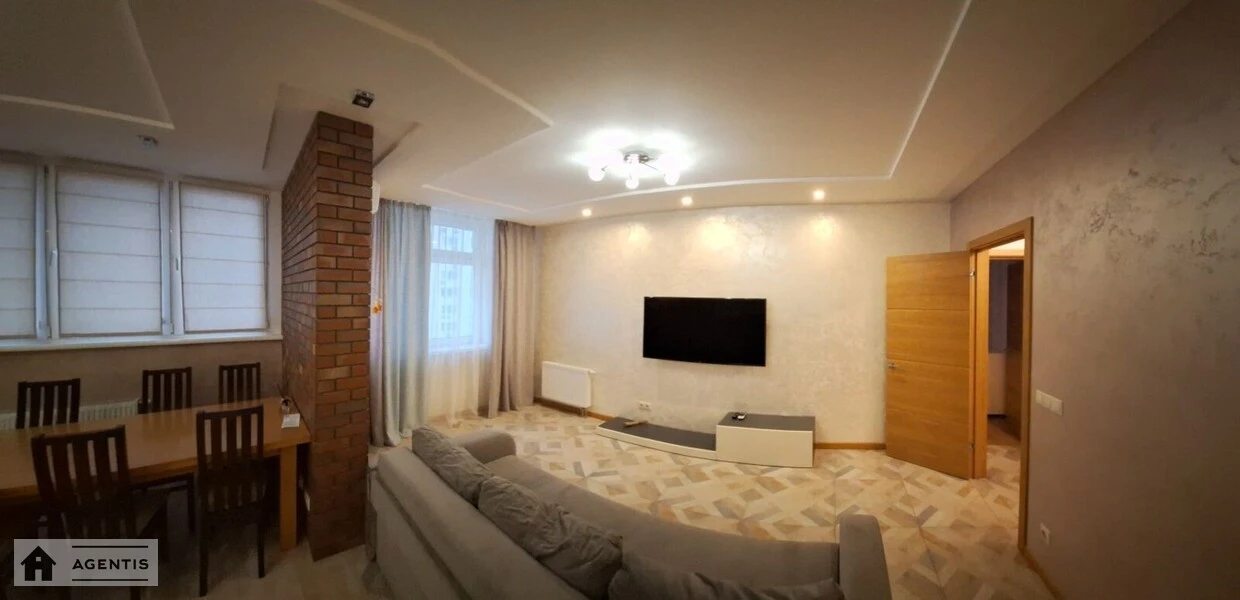 Apartment for rent. 3 rooms, 91 m², 13 floor/25 floors. 2, Dragomanova 2, Kyiv. 