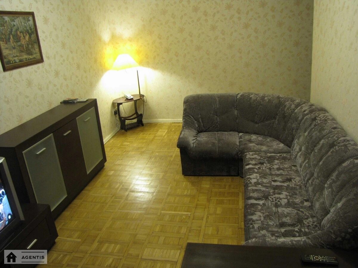 Apartment for rent. 2 rooms, 50 m², 4th floor/9 floors. Ivana Fedorova vul., Kyiv. 