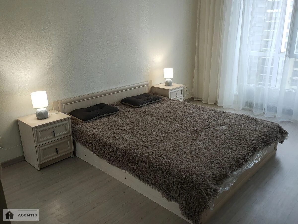 Сдам квартиру. 1 room, 45 m², 9th floor/10 floors. 34, Радистов 34, Киев. 