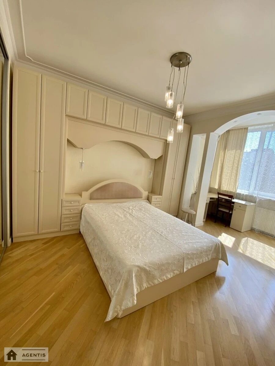 Apartment for rent. 3 rooms, 101 m², 8th floor/10 floors. 17, Pavlivska 17, Kyiv. 