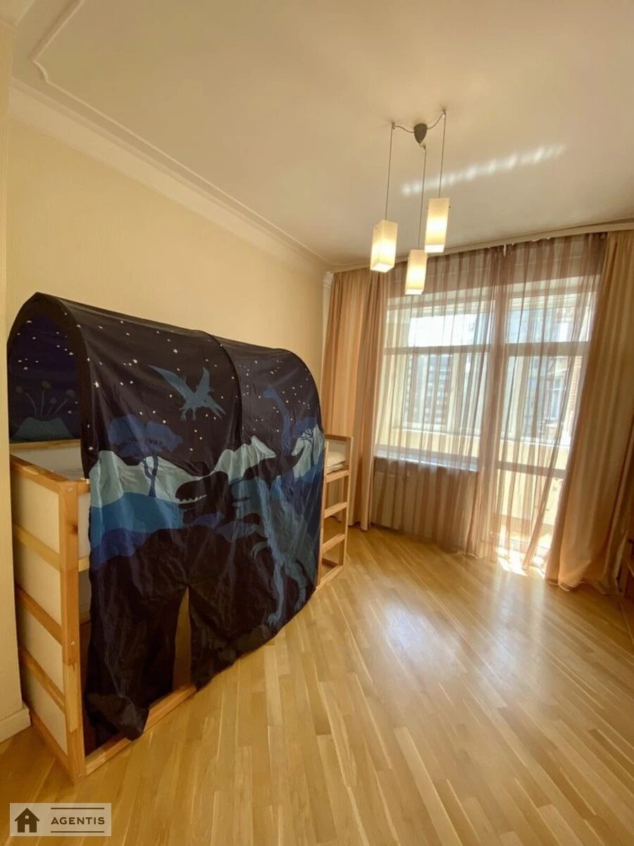 Apartment for rent. 3 rooms, 101 m², 8th floor/10 floors. 17, Pavlivska 17, Kyiv. 