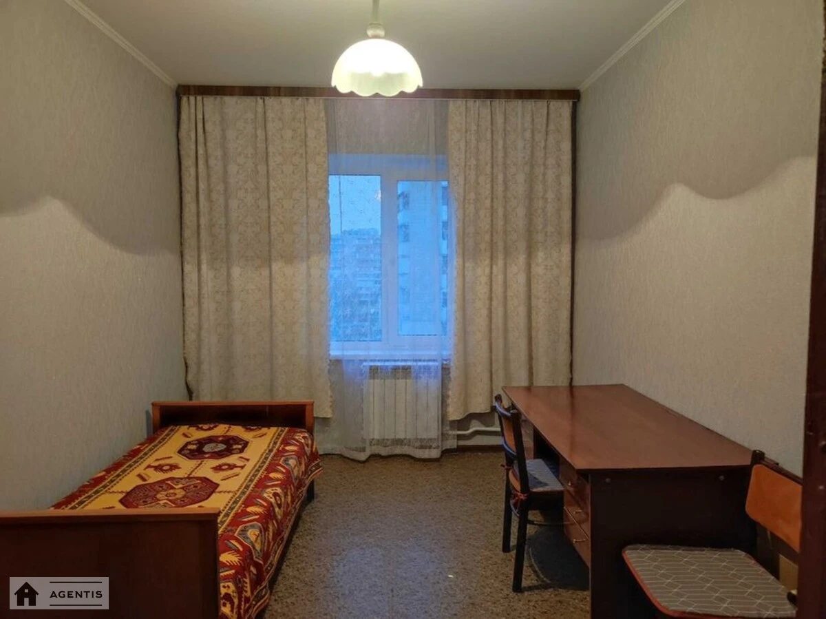 Apartment for rent. 3 rooms, 73 m², 6th floor/9 floors. 5, Mykoly Bazhana prosp., Kyiv. 