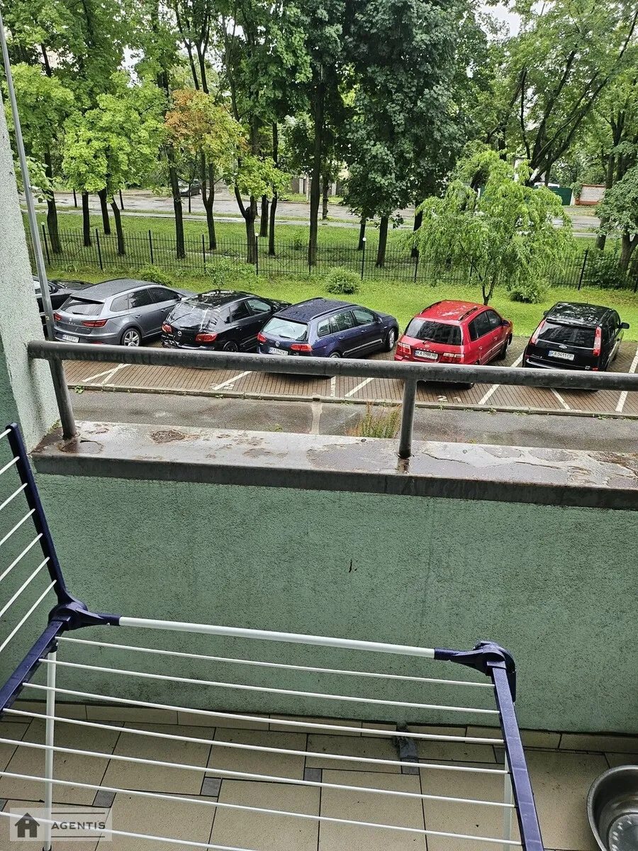 Сдам квартиру. 2 rooms, 100 m², 2nd floor/14 floors. Отрадный, Киев. 