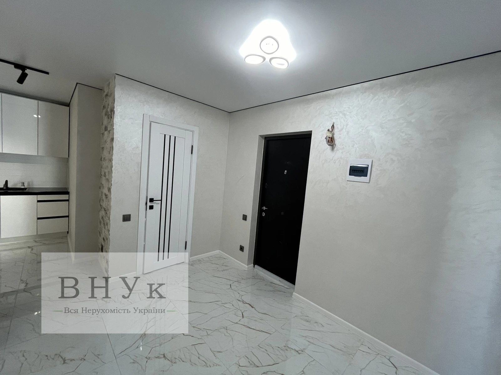 Продаж квартири 2 кімнати, 59 m², 8 пов./11 поверхів. Київська вул., Тернопіль. 