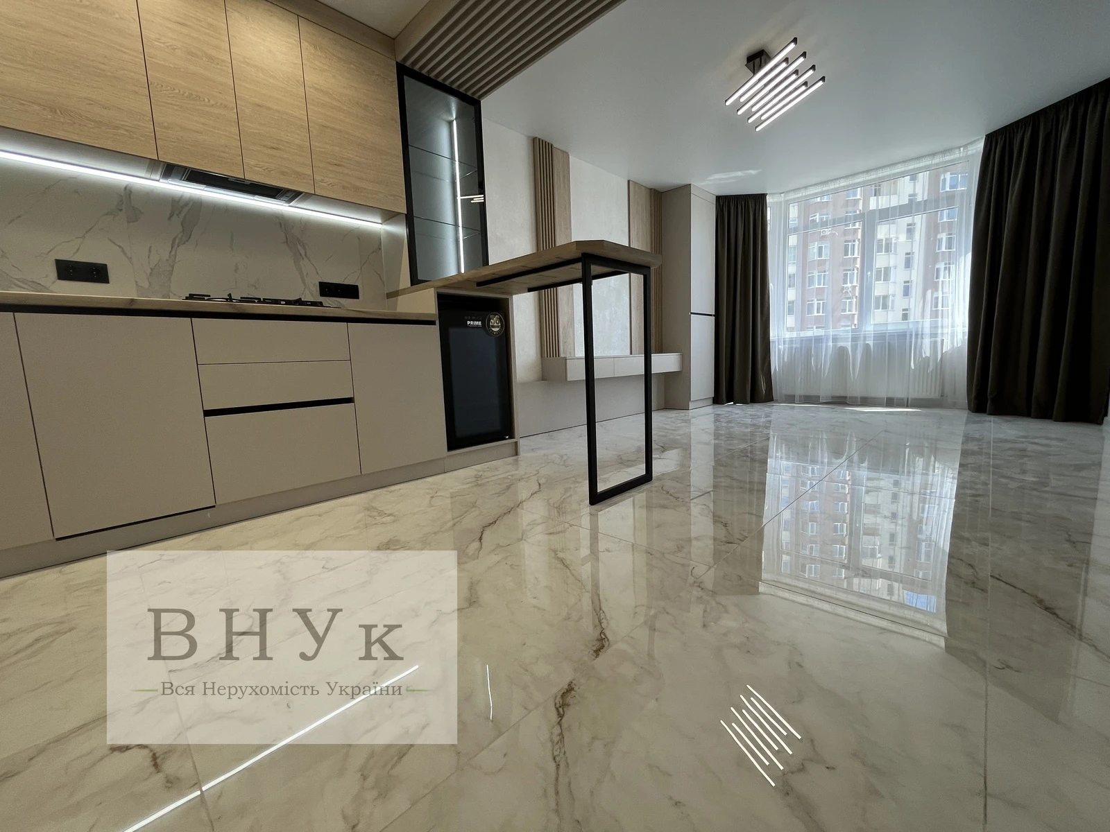 Продаж квартири 3 кімнати, 76 m², 3 пов./11 поверхів. Київська вул., Тернопіль. 