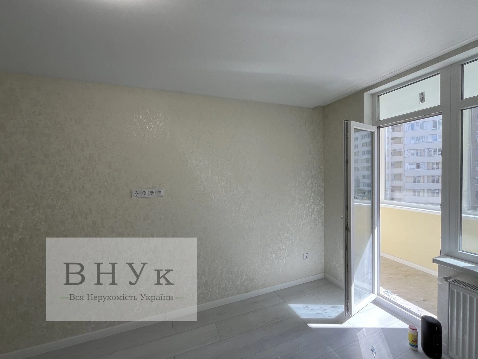 Apartments for sale 3 rooms, 76 m², 3rd fl./11 floors. Kyyivska vul., Ternopil. 